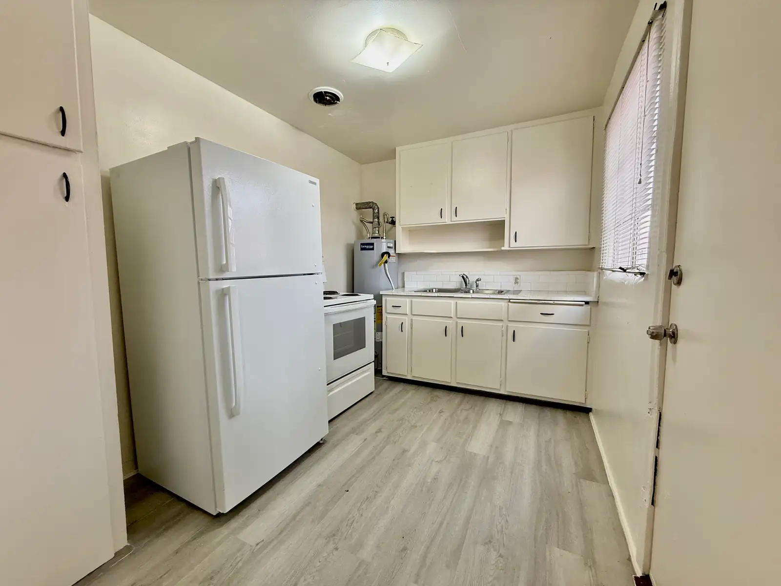 236 San Pablo St NE image 3