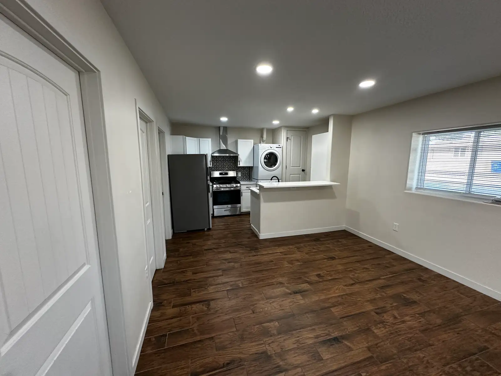 4Plex-Great Location-Turn Key! image 21