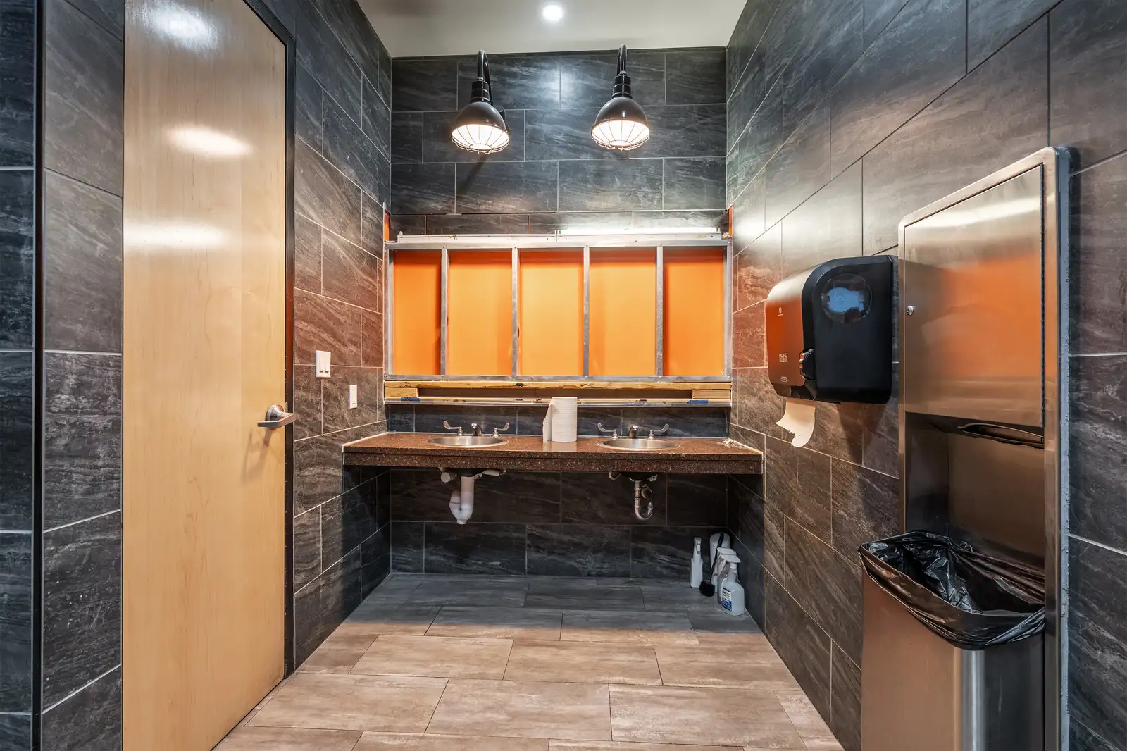 1607 A Alcaldesa St image 24