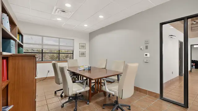 View image 11