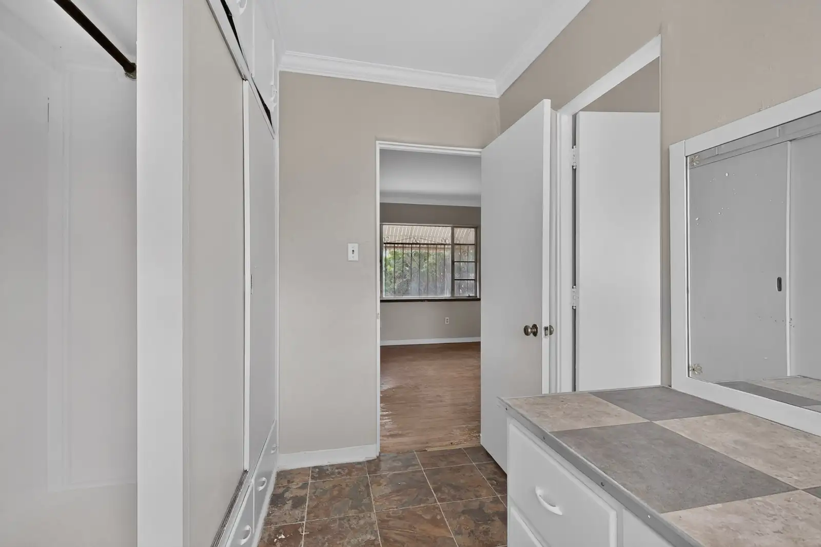 414 Pine St SE image 23