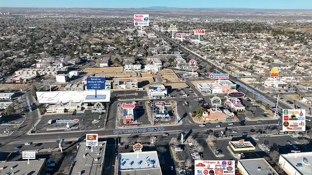 La Mirada Shops listing image