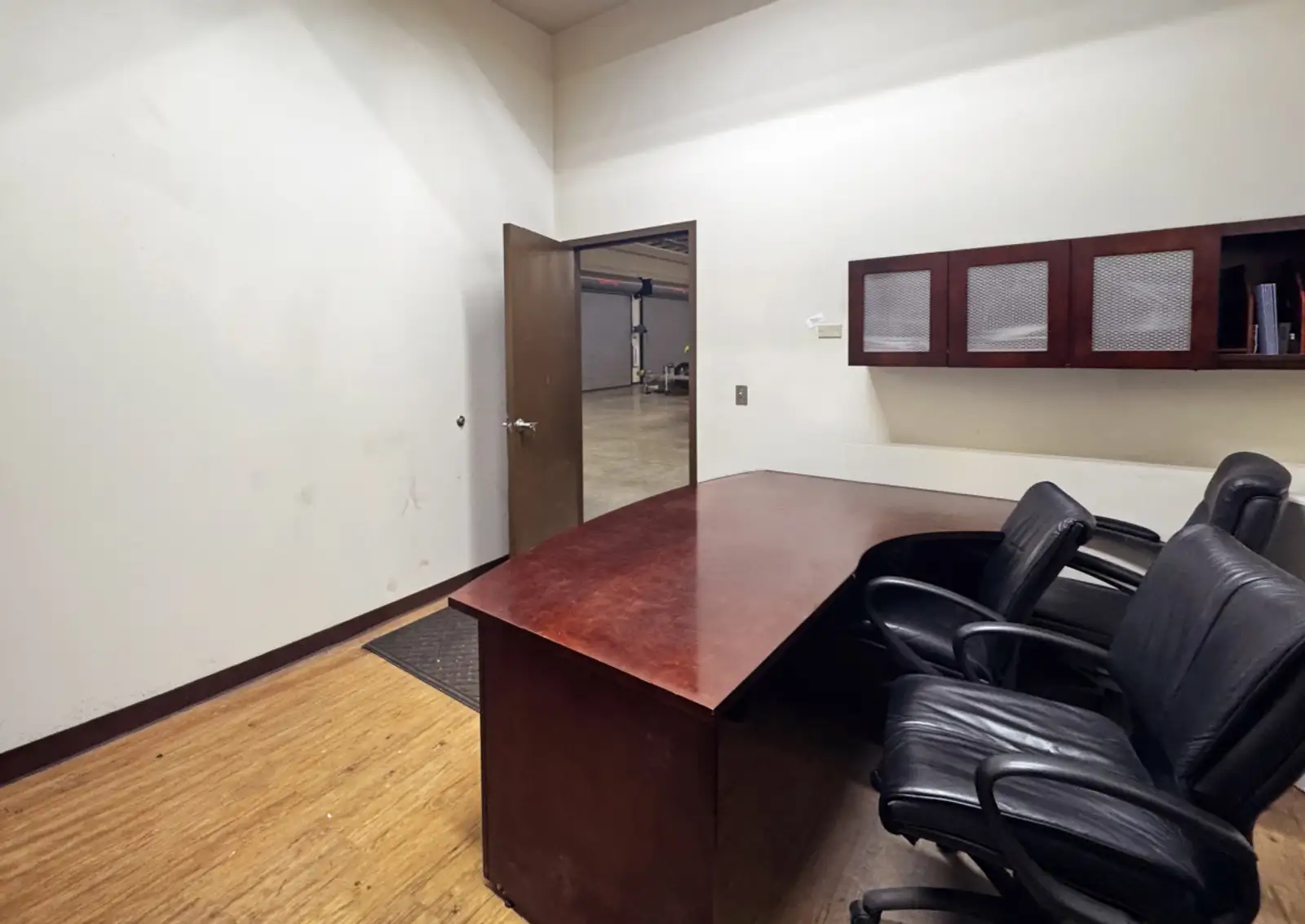 Multi-Bay Warehouse Condo | Rare Westside Location image 12