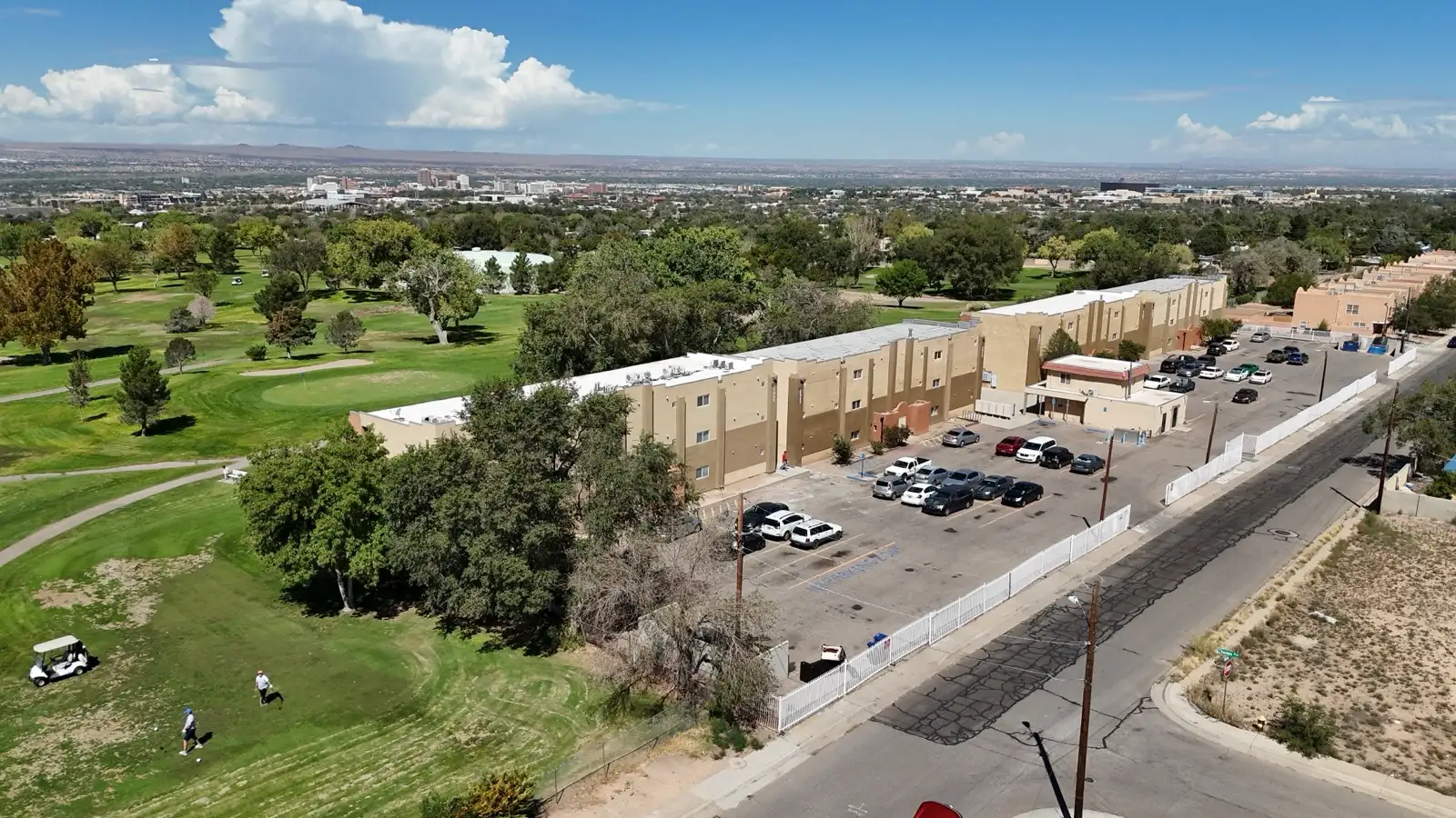 Sunport Apartments image 1