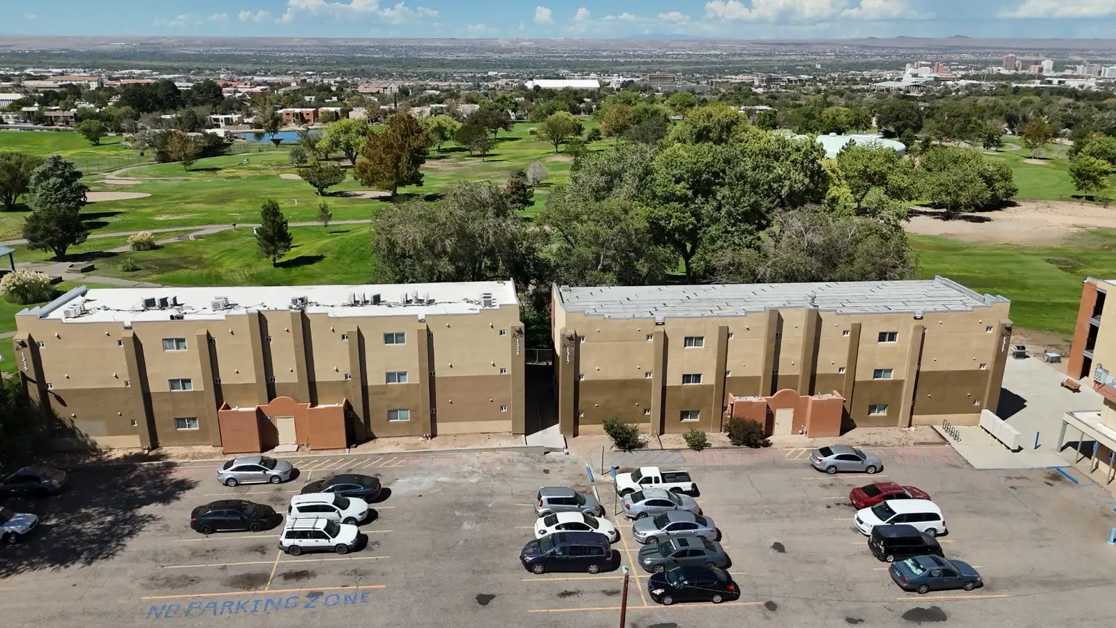 Sunport Apartments image 15