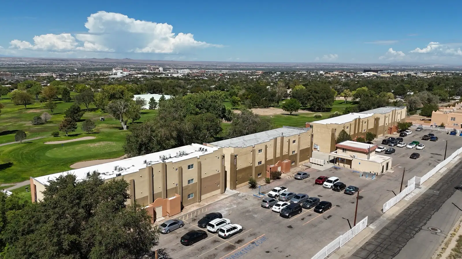 Sunport Apartments image 35