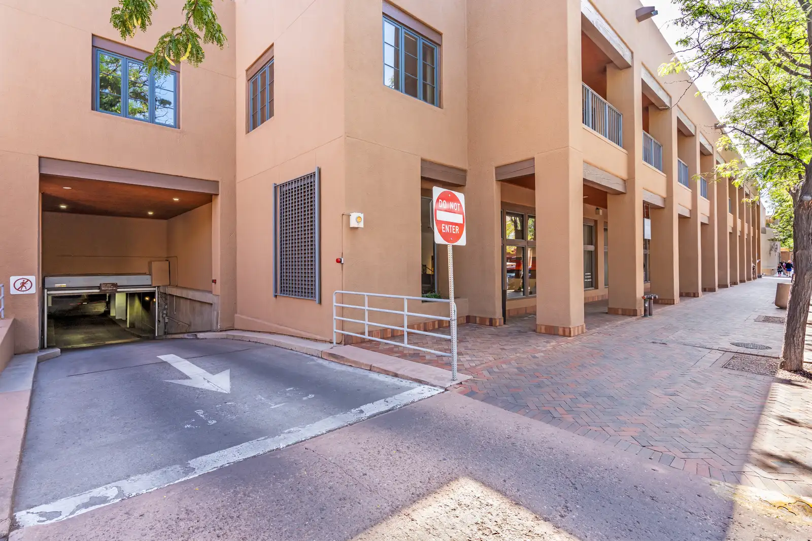 125 Lincoln Ave Suite 221 image 4