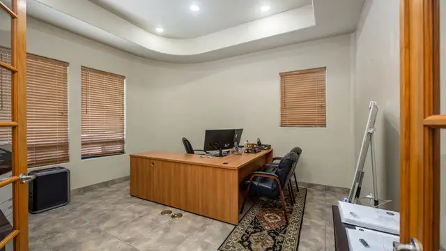 View image 18