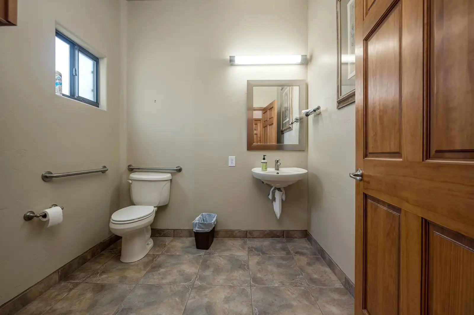 1320 Picacho Hills Dr image 20