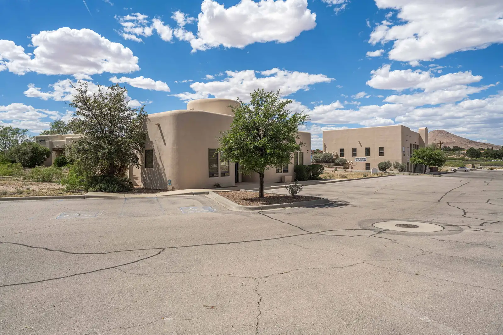 1320 Picacho Hills Dr image 22