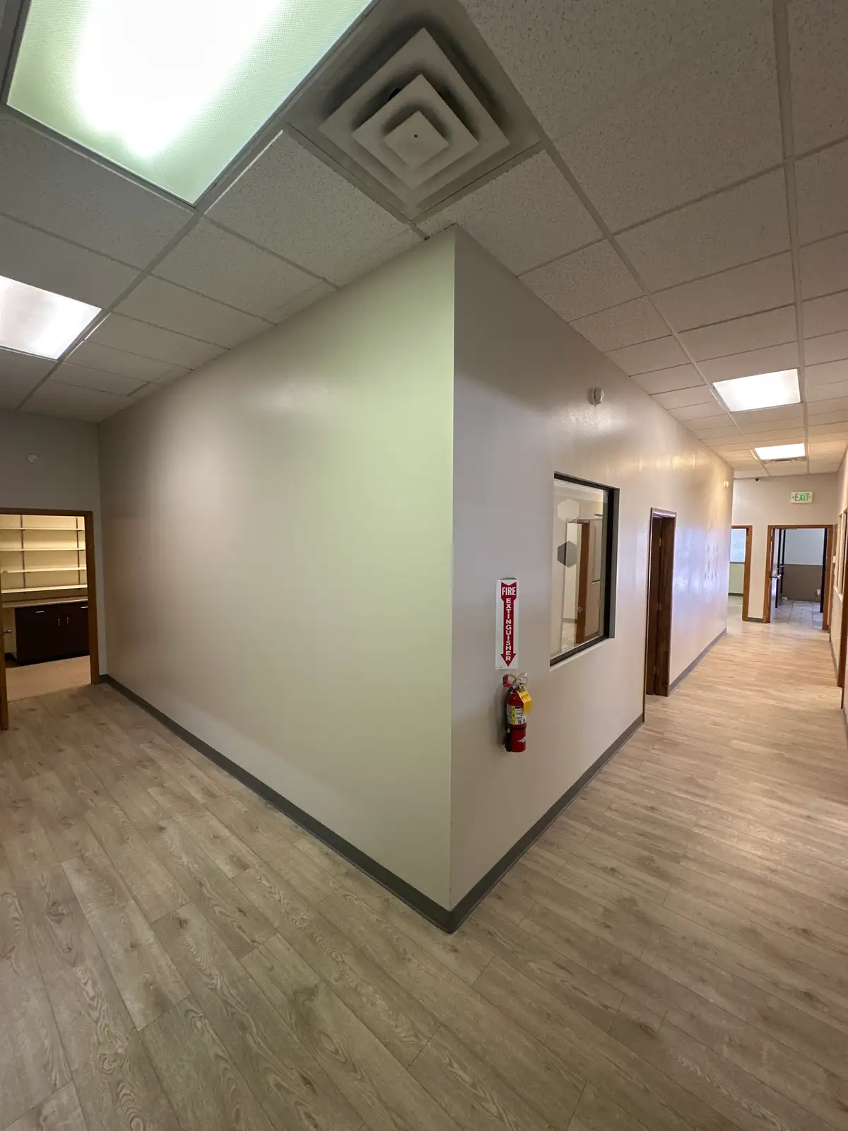 NICE FUNCTIONAL OFFICE SPACE W/ YARD SPACE image 30