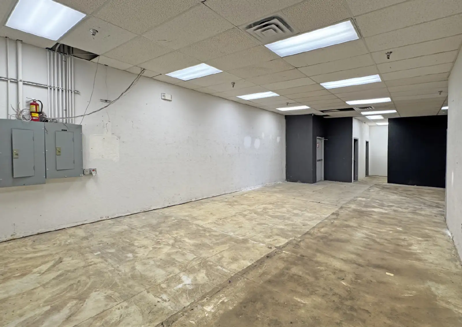 Northeast Heights Retail Space image 7