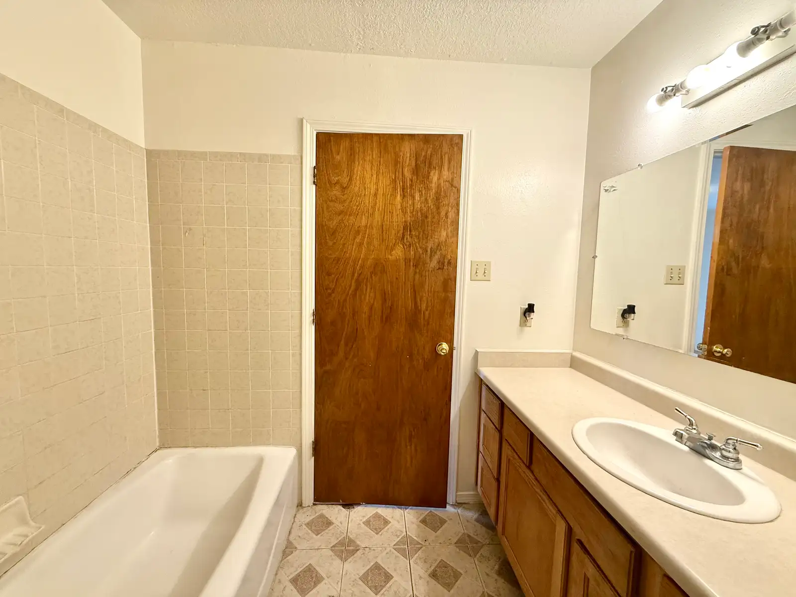 1339 San Mateo Blvd SE image 8
