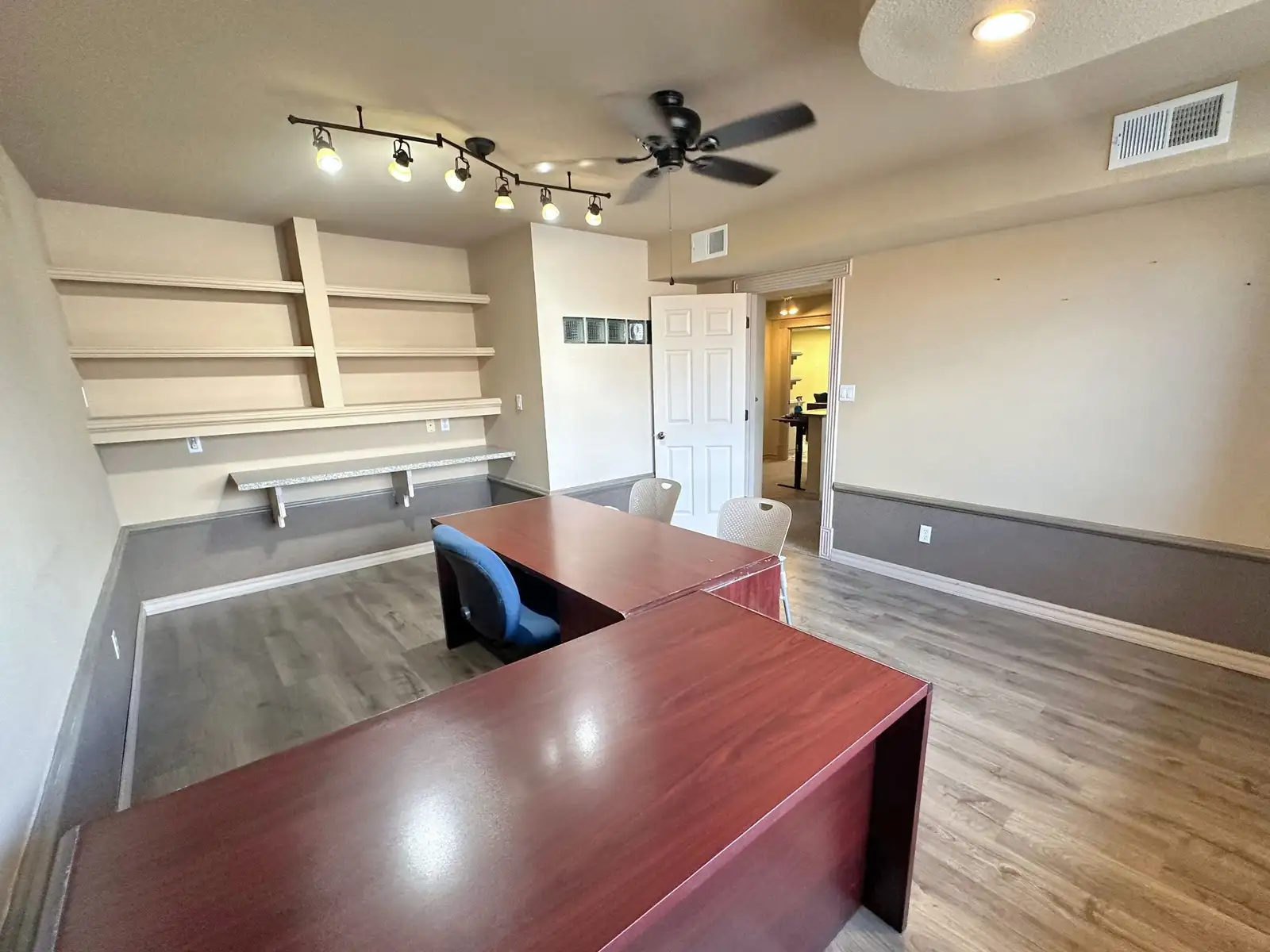 1036 S Main St image 37