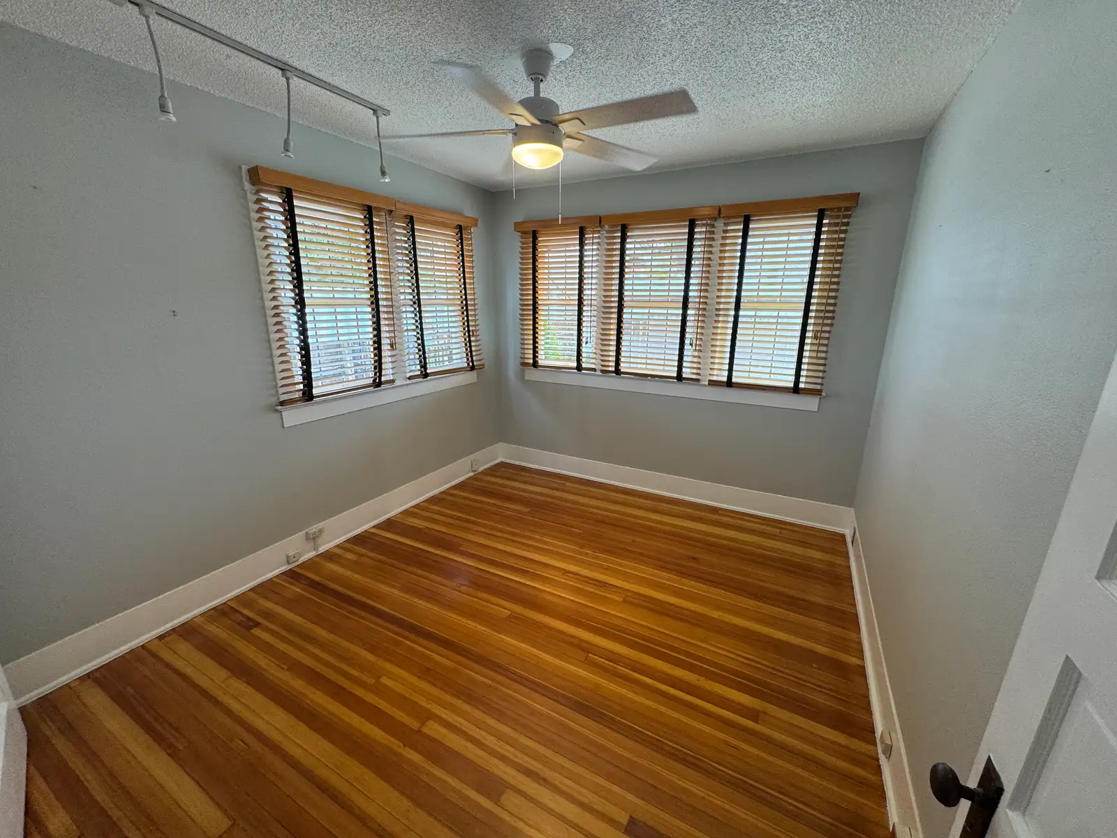 1008 5th St NW image 4