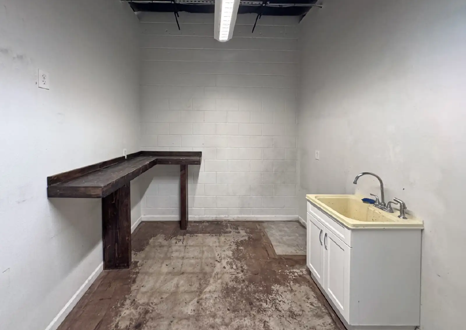Uptown Turn-Key Salon image 7