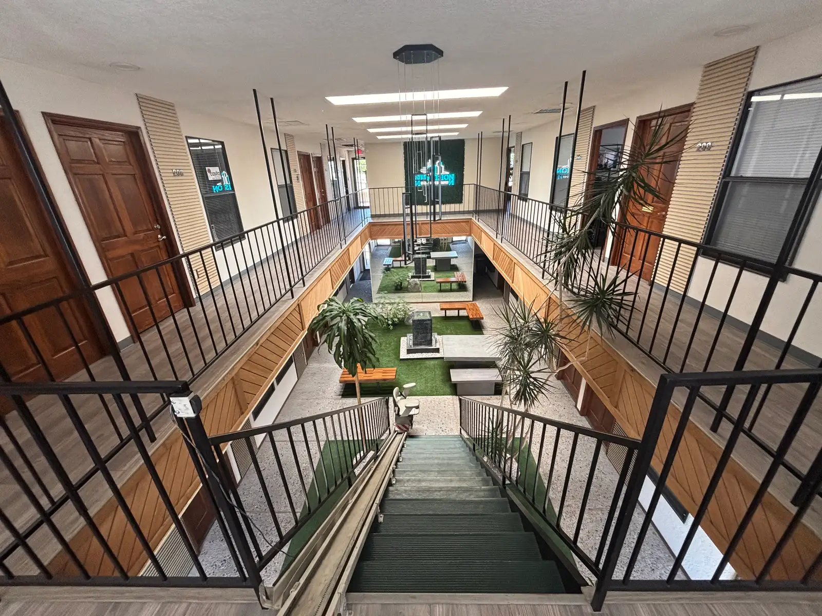 Small Northeast Heights Executive Office Suites Available image 4