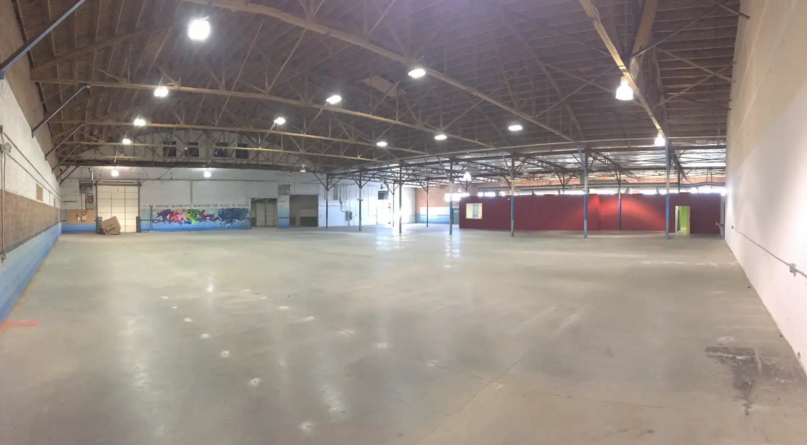 Rainbow Center Warehouse image 7