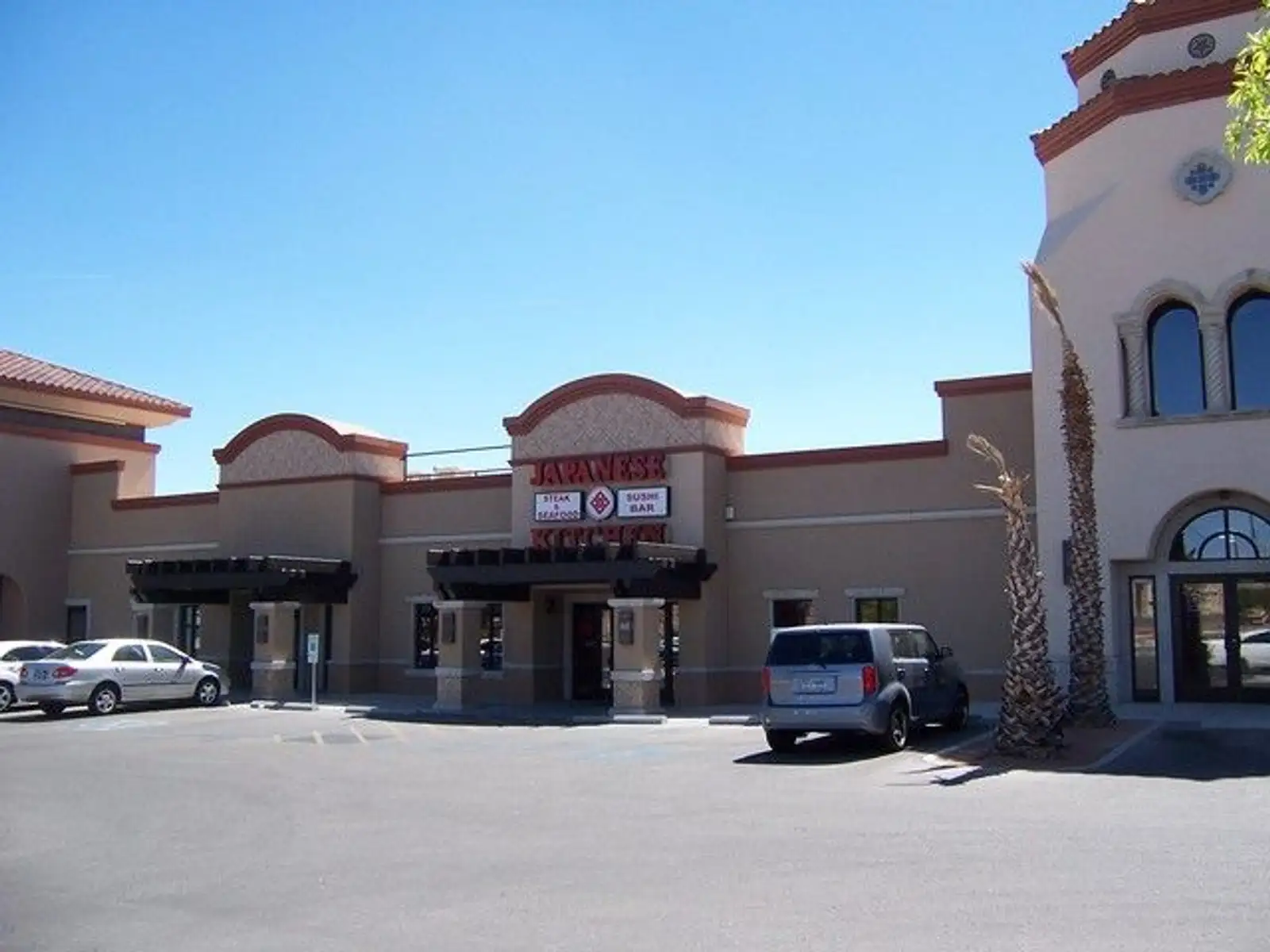 Turnkey Restaurant Within 65,000 SQFT Plaza image 3