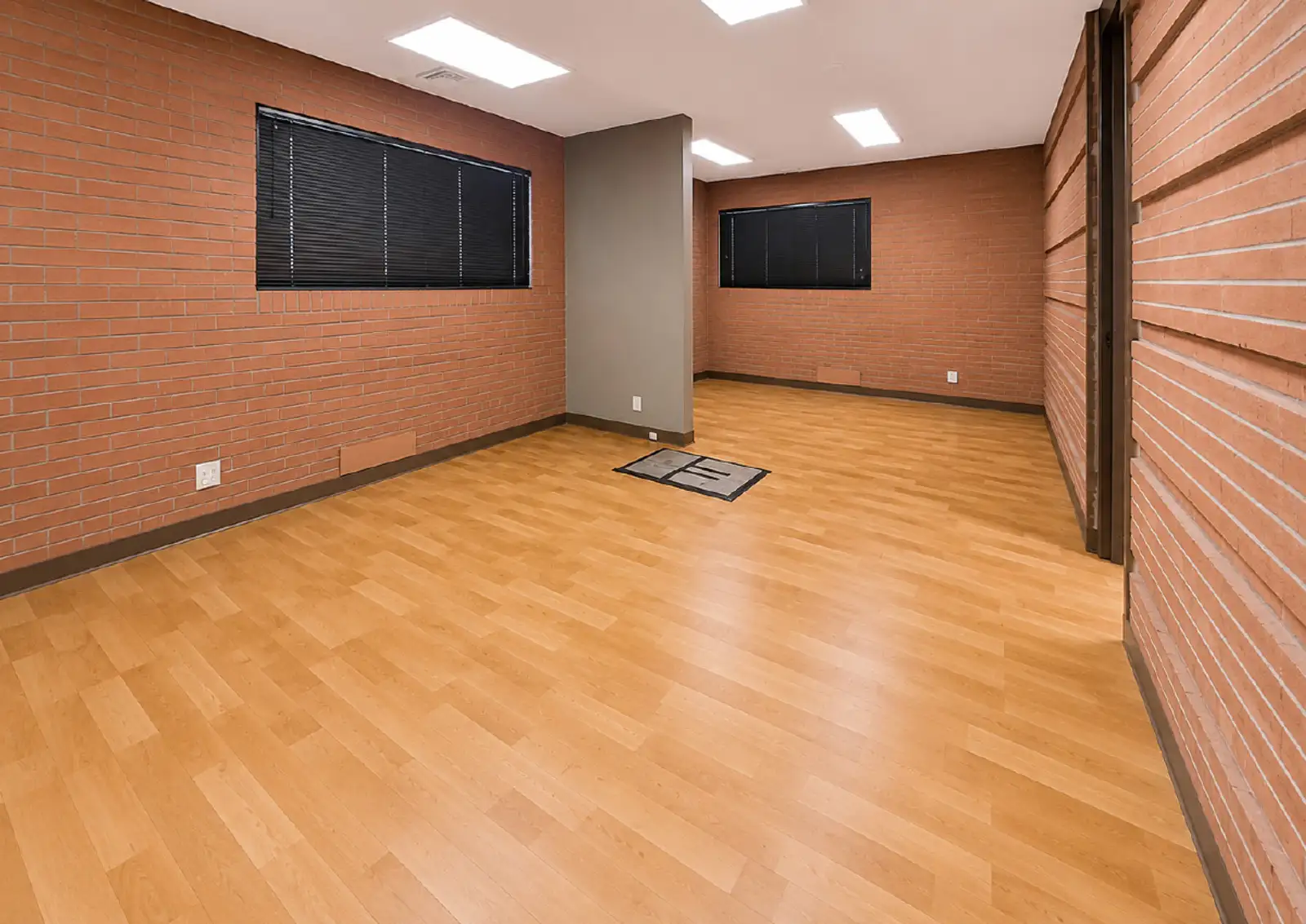 Encino Medical Plaza image 11
