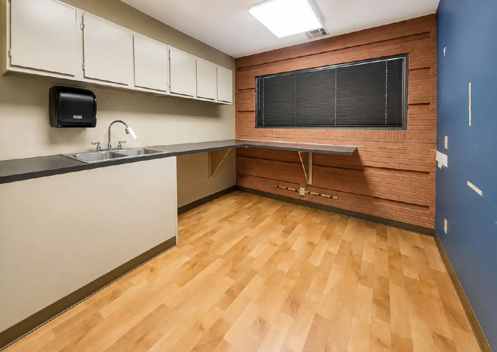 Encino Medical Plaza image 10