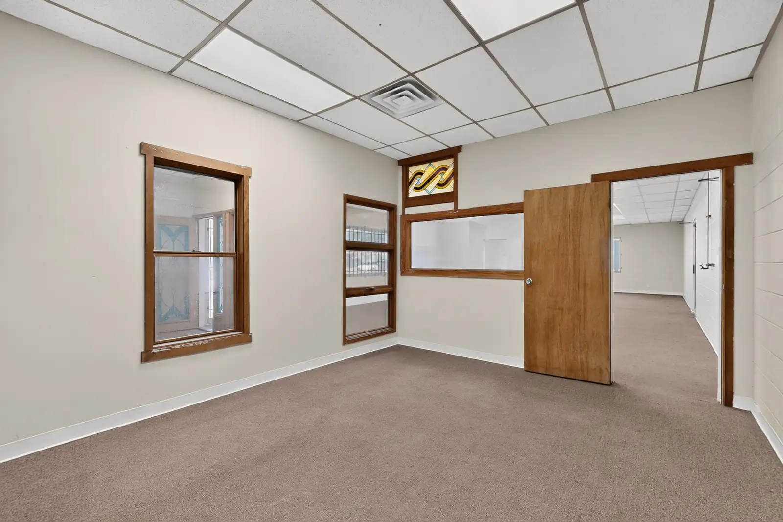 PREMIER MULTI TENANT INDUSTRIAL COMPLEX image 32