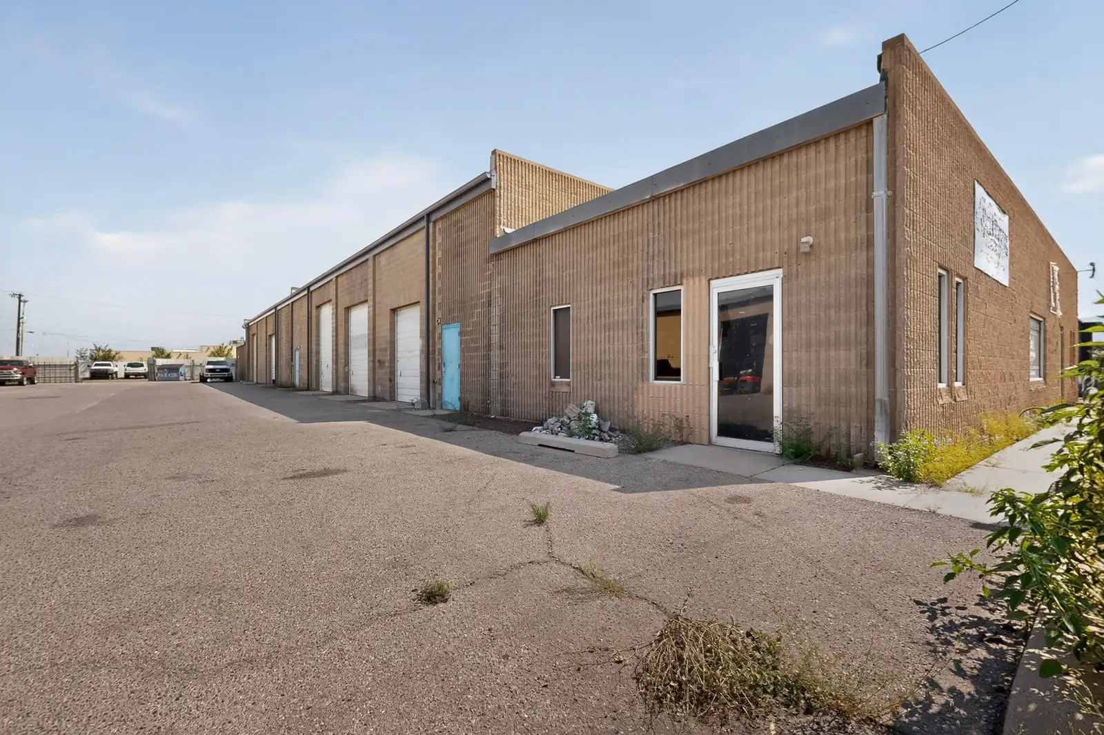 PREMIER MULTI TENANT INDUSTRIAL COMPLEX image 1