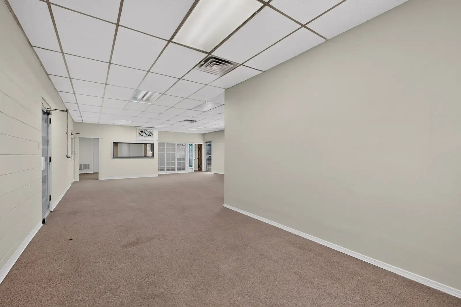 PREMIER MULTI TENANT INDUSTRIAL COMPLEX image 21