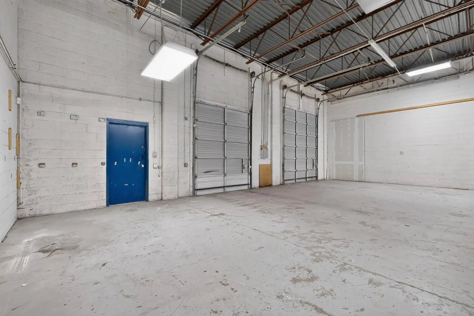 PREMIER MULTI TENANT INDUSTRIAL COMPLEX image 13