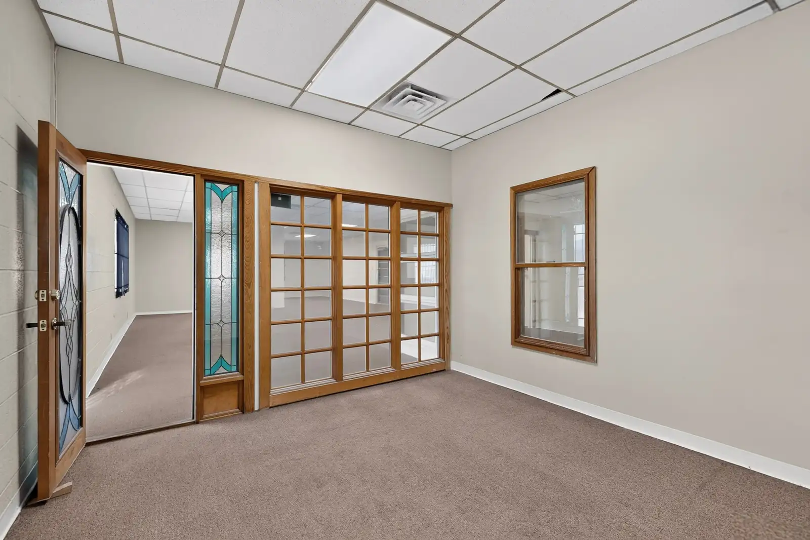 PREMIER MULTI TENANT INDUSTRIAL COMPLEX image 25