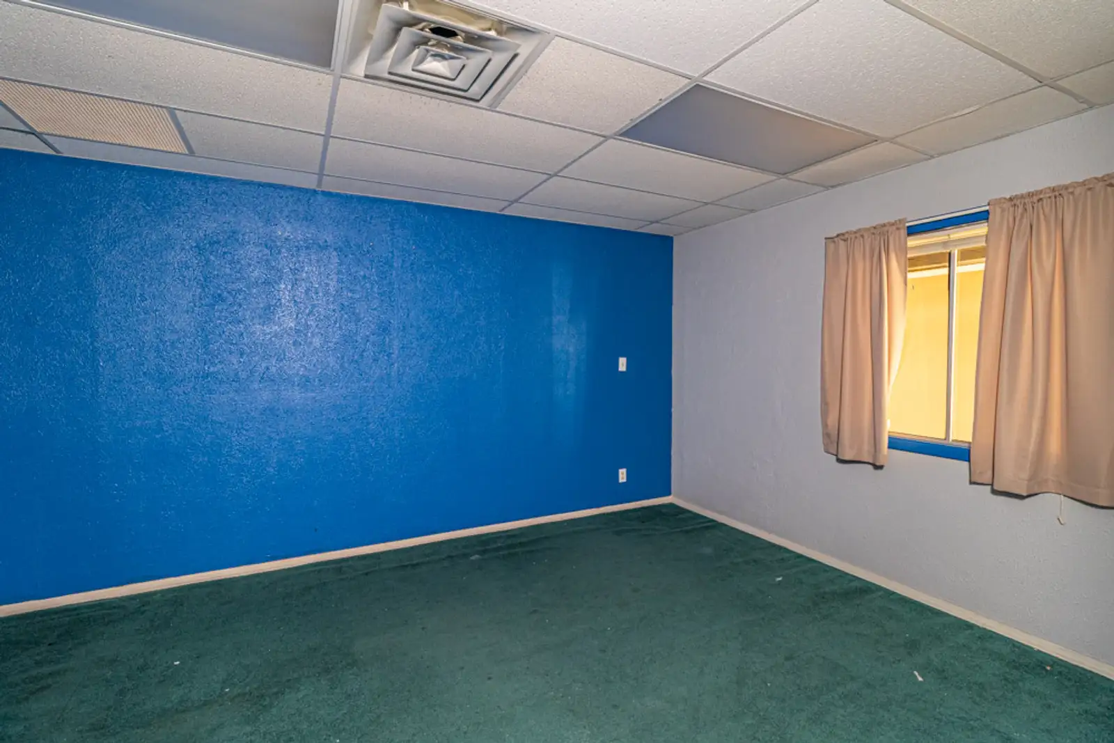 1601 N Dustin Ave Suites A & B image 48