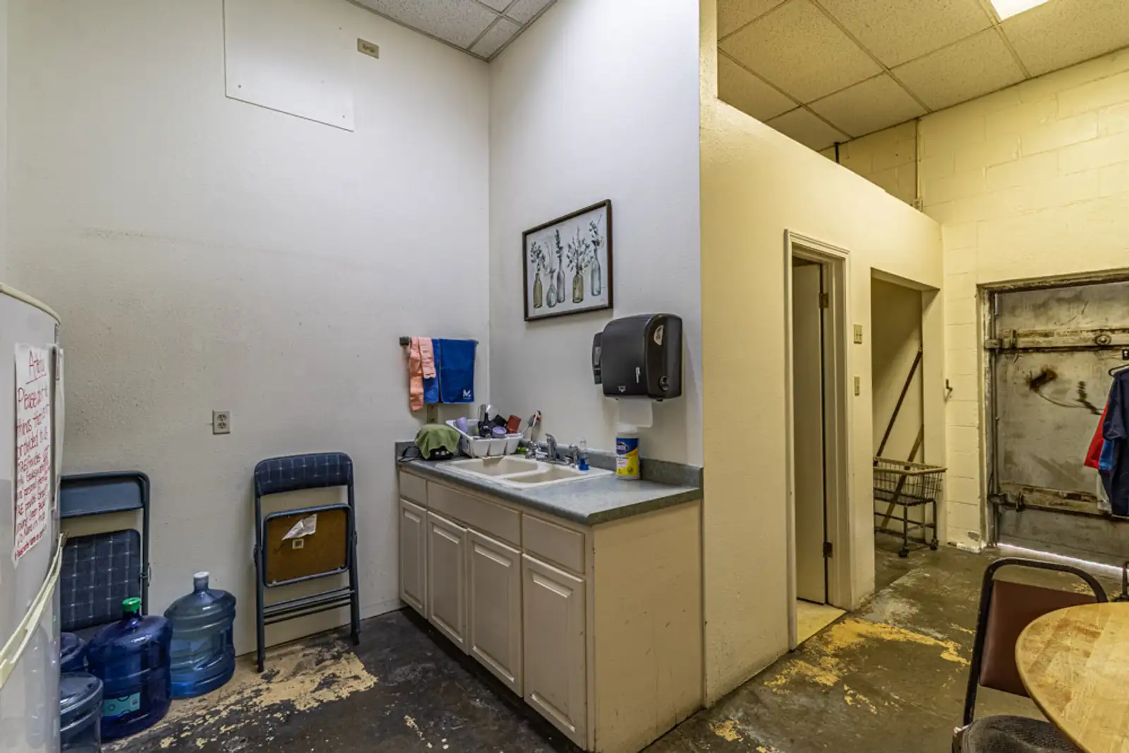 1601 N Dustin Ave Suites A & B image 19