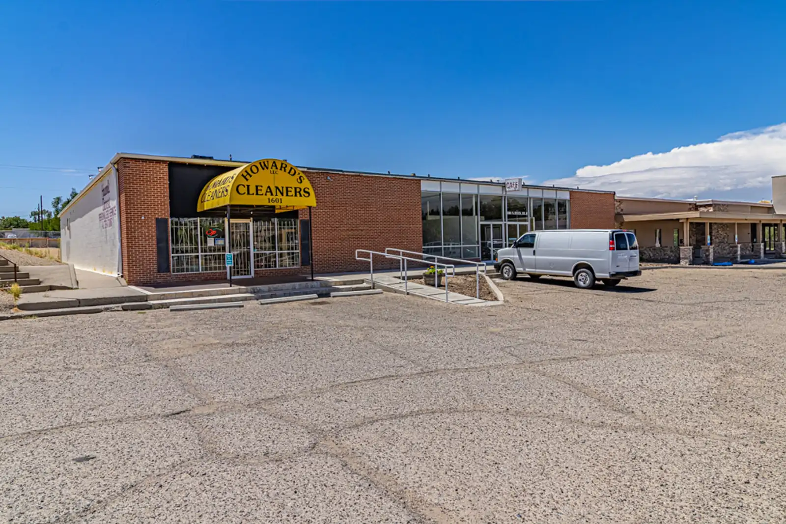 1601 N Dustin Ave Suites A & B image 4
