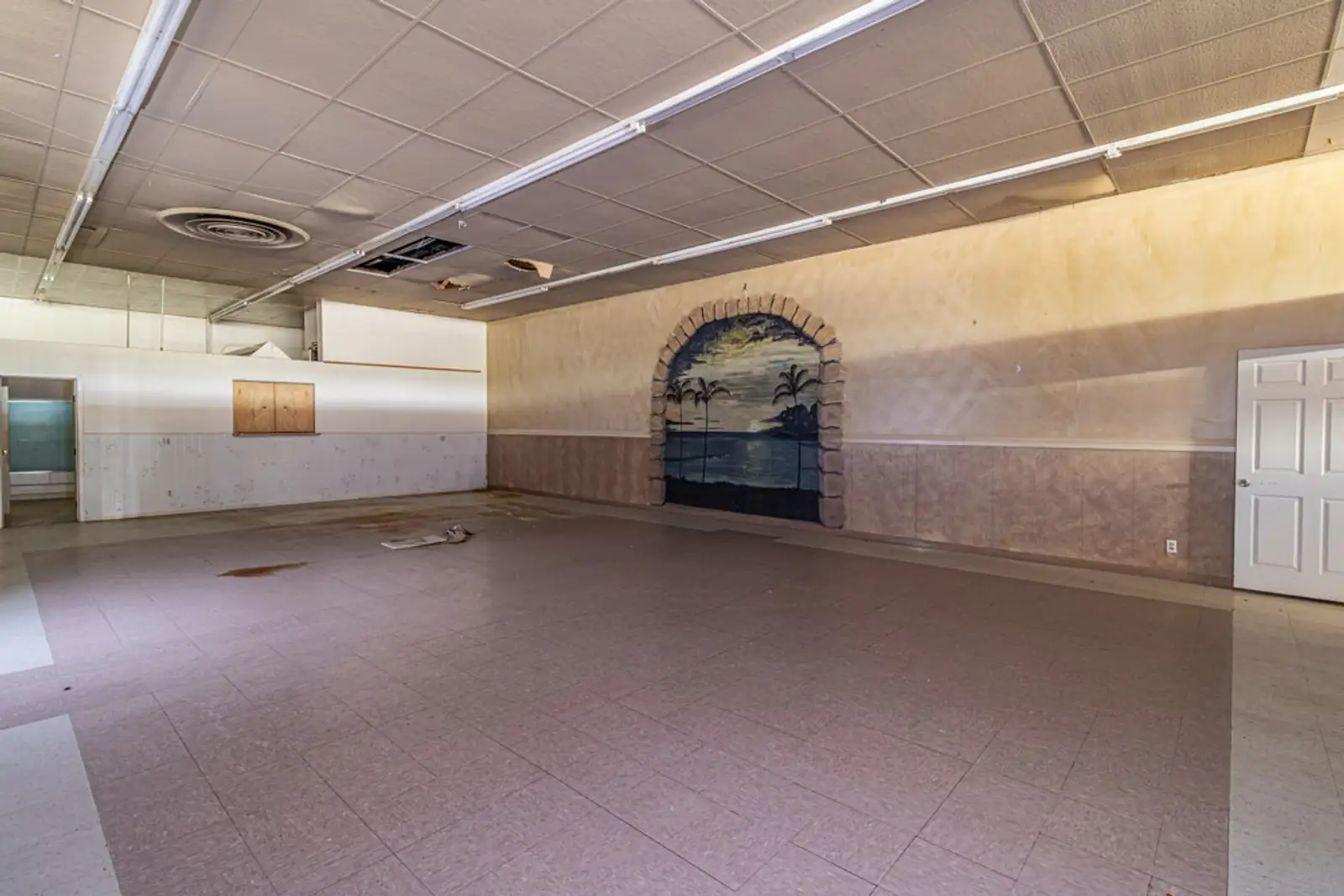 1601 N Dustin Ave Suites A & B image 38