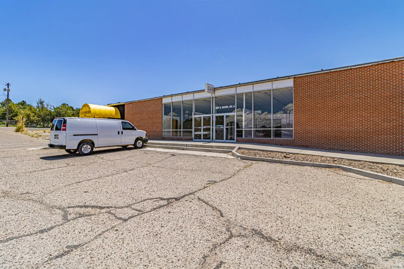 1601 N Dustin Ave Suites A & B image 5