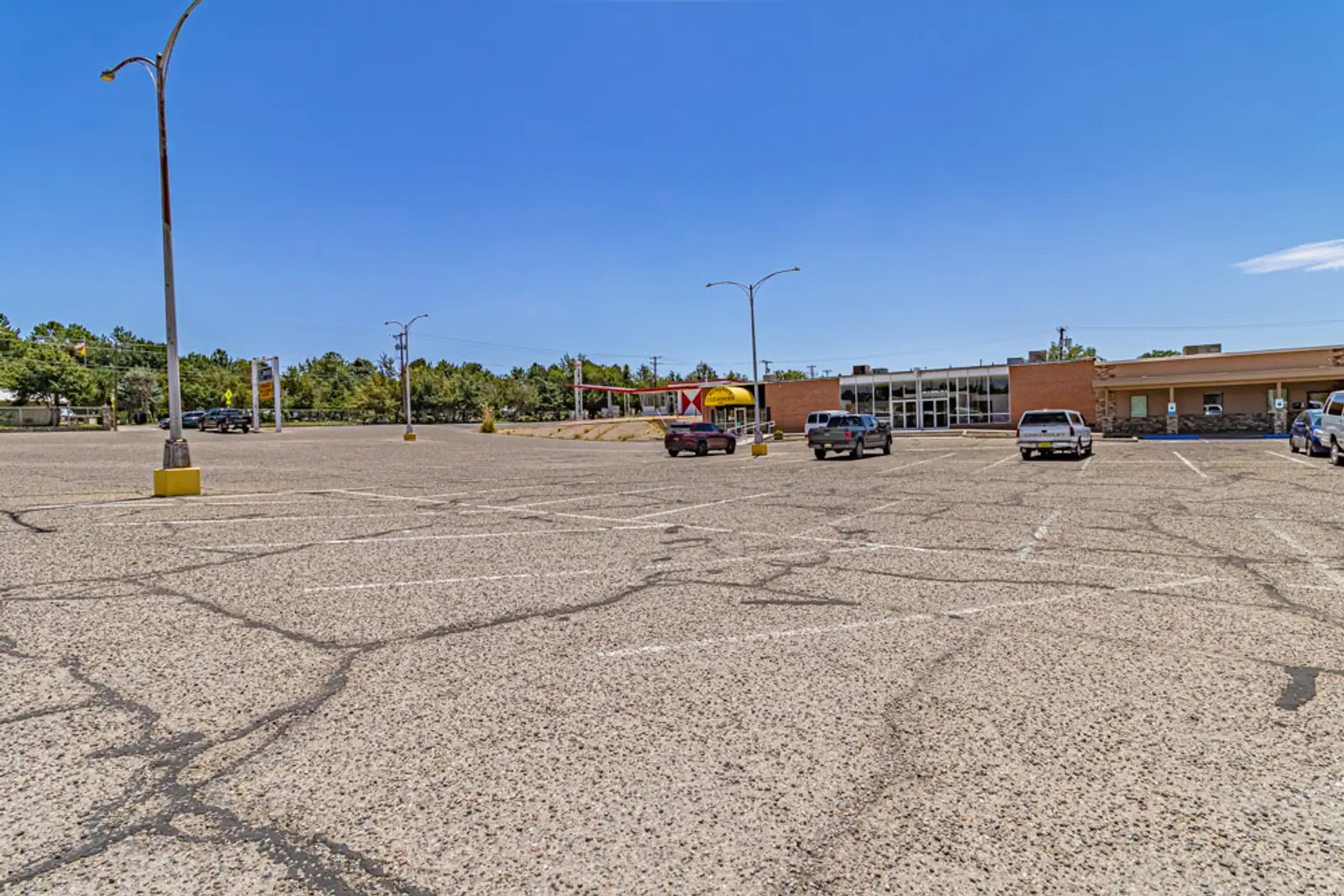 1601 N Dustin Ave Suites A & B image 9