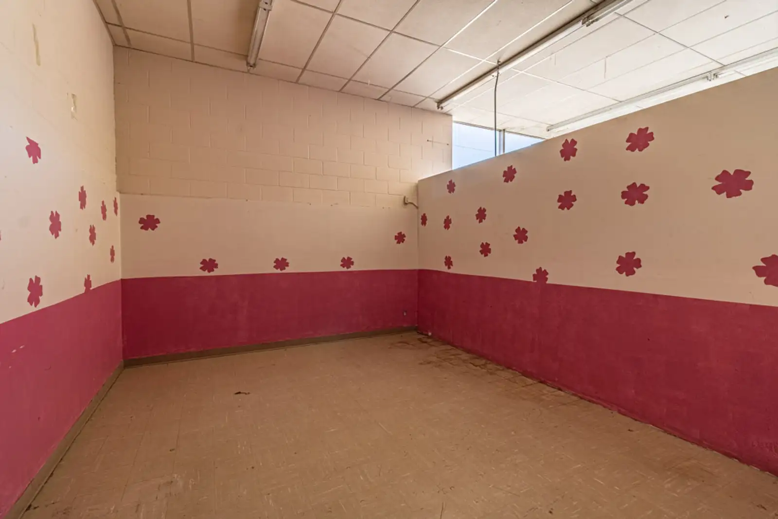 1601 N Dustin Ave Suites A & B image 41