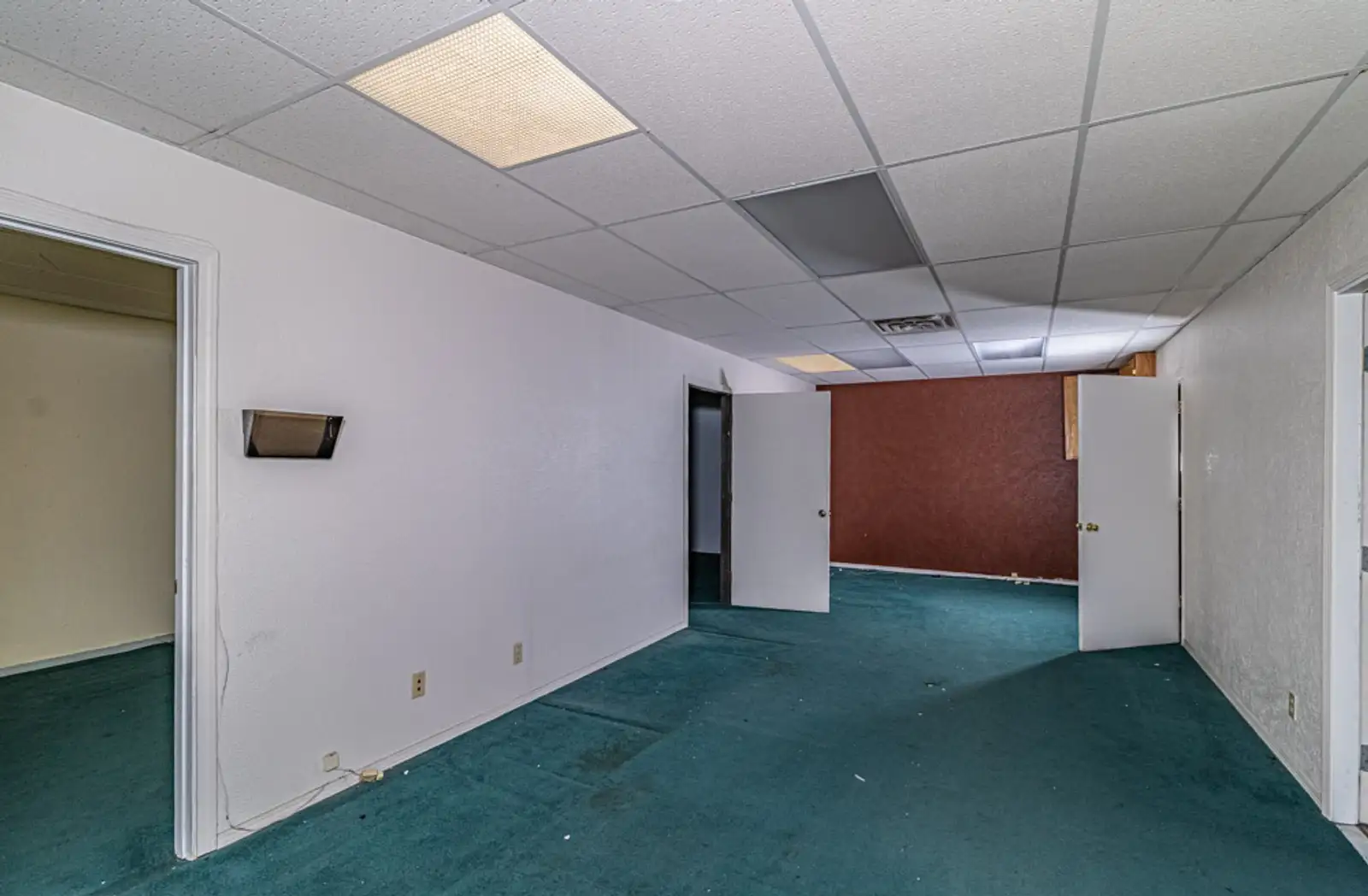 1601 N Dustin Ave Suites A & B image 49