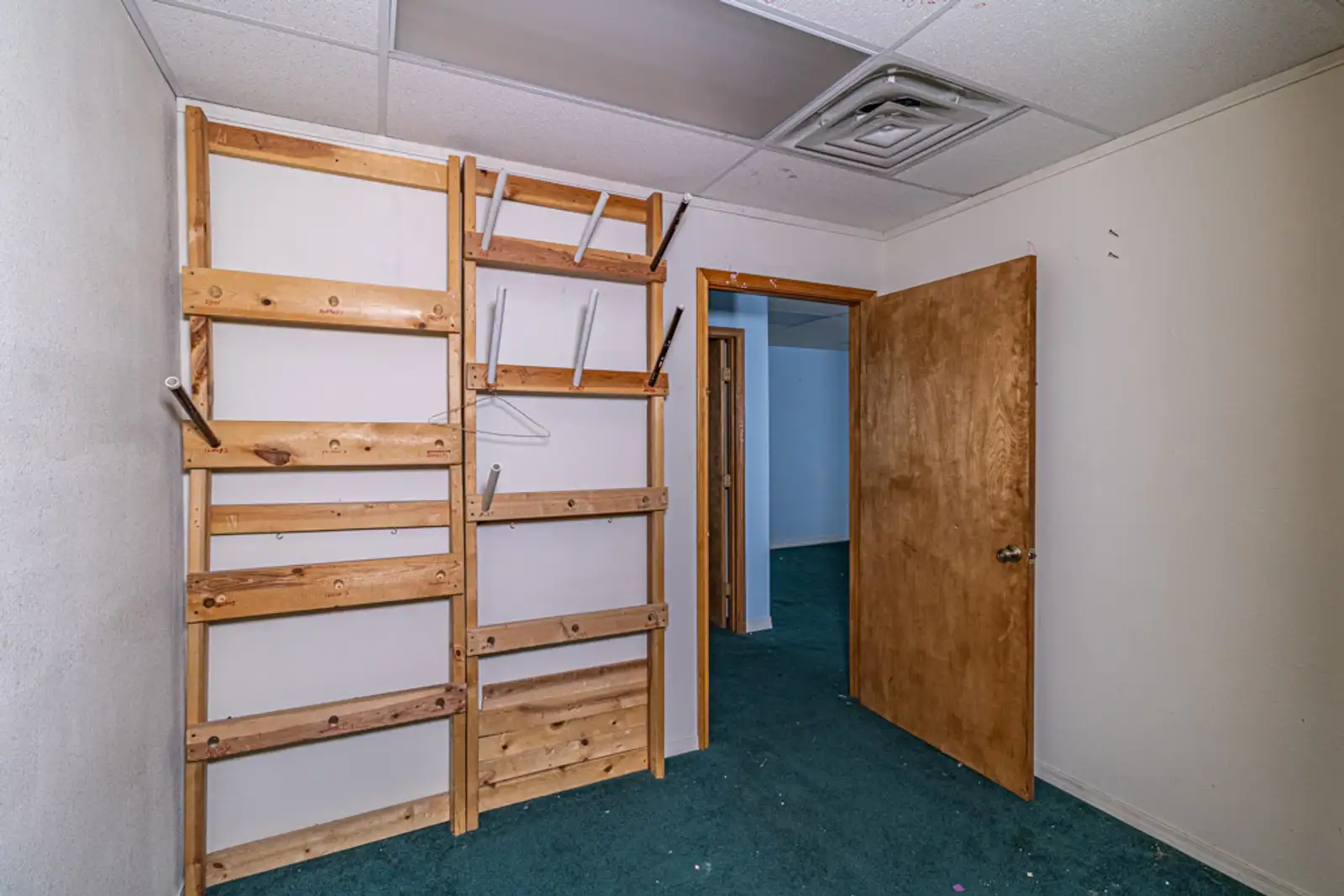 1601 N Dustin Ave Suites A & B image 32