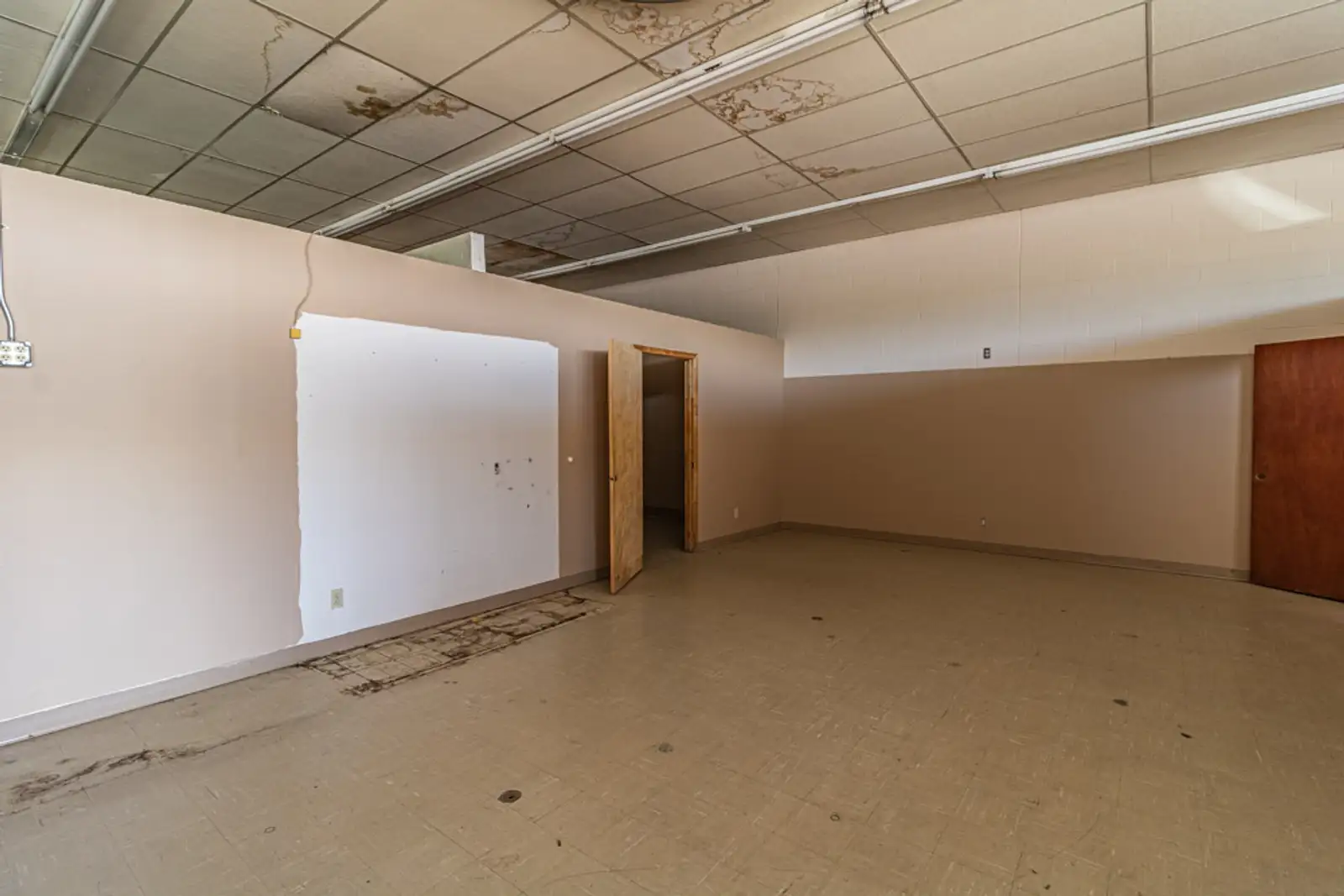 1601 N Dustin Ave Suites A & B image 42