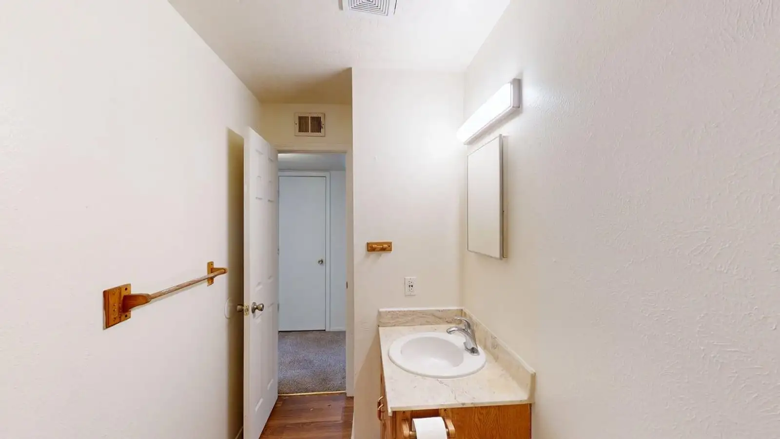 3609 Wellesley Dr NE image 13
