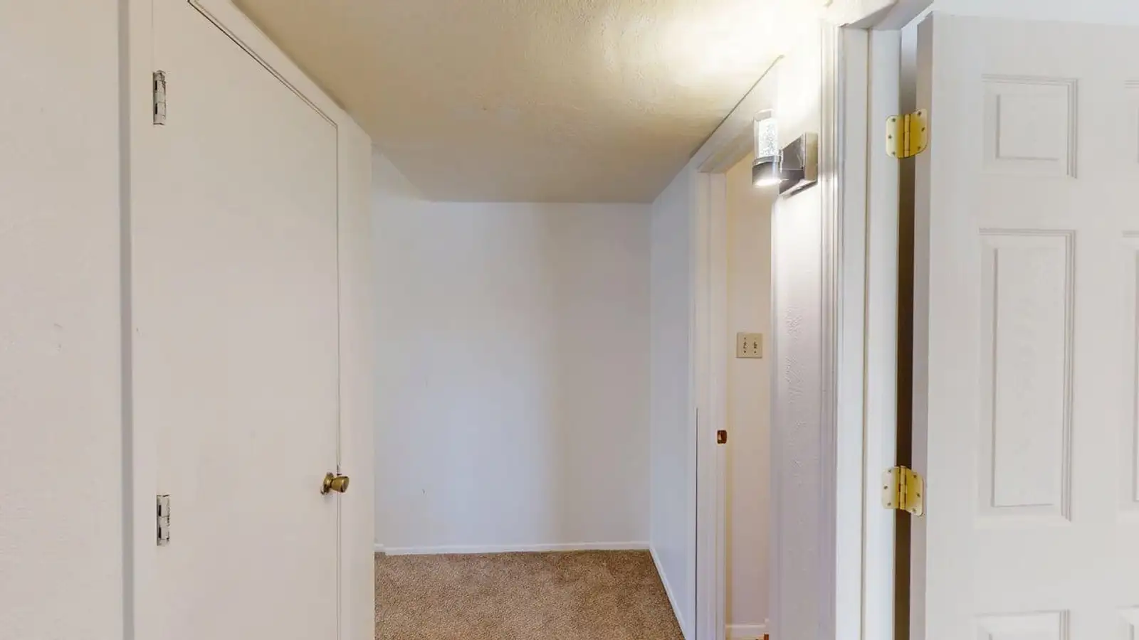 3609 Wellesley Dr NE image 19