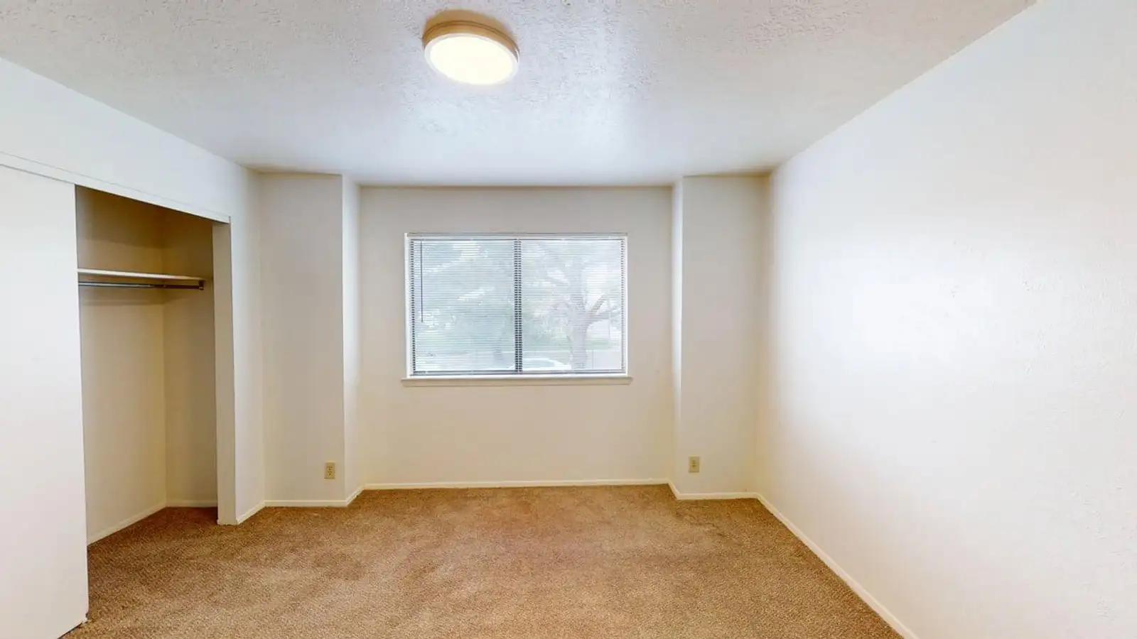 3609 Wellesley Dr NE image 20