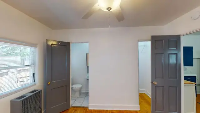 View image 100