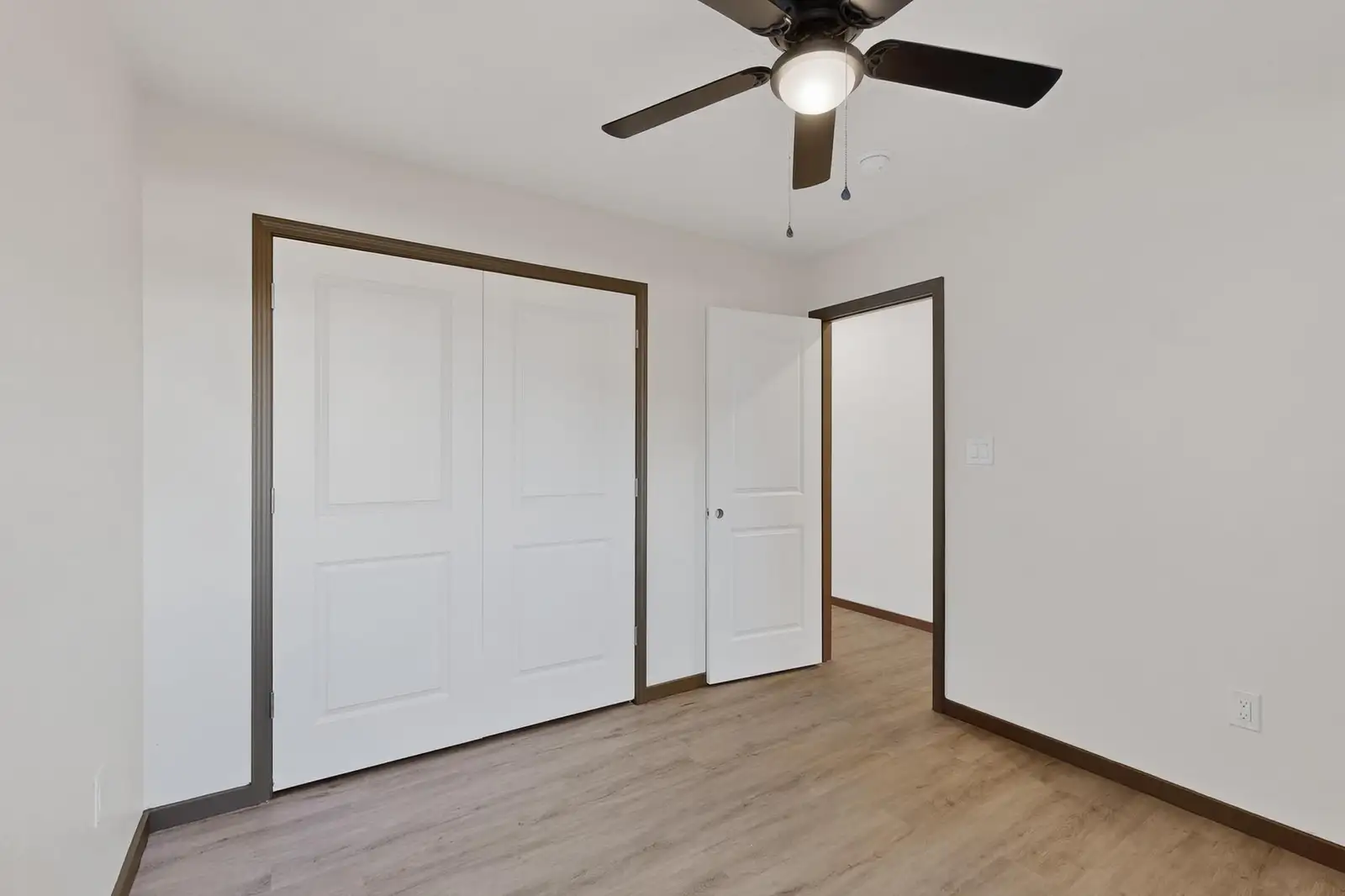Incredible Newer Retail & Multifamily Investment image 69