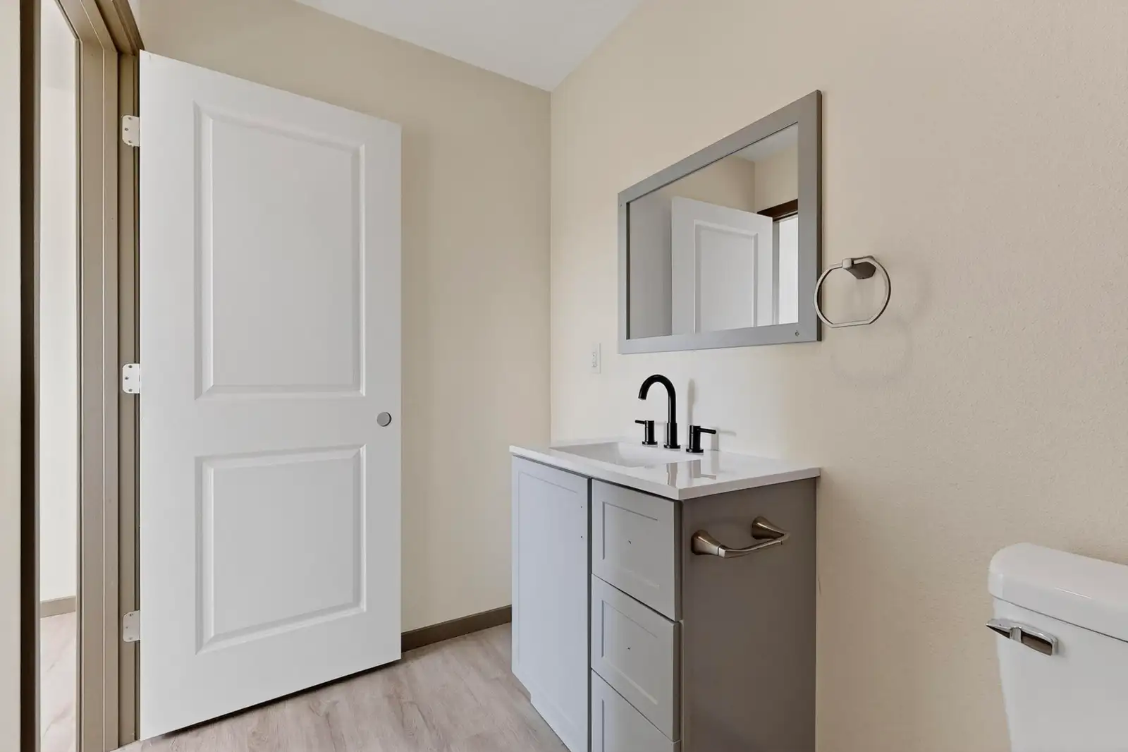 Incredible Newer Retail & Multifamily Investment image 60