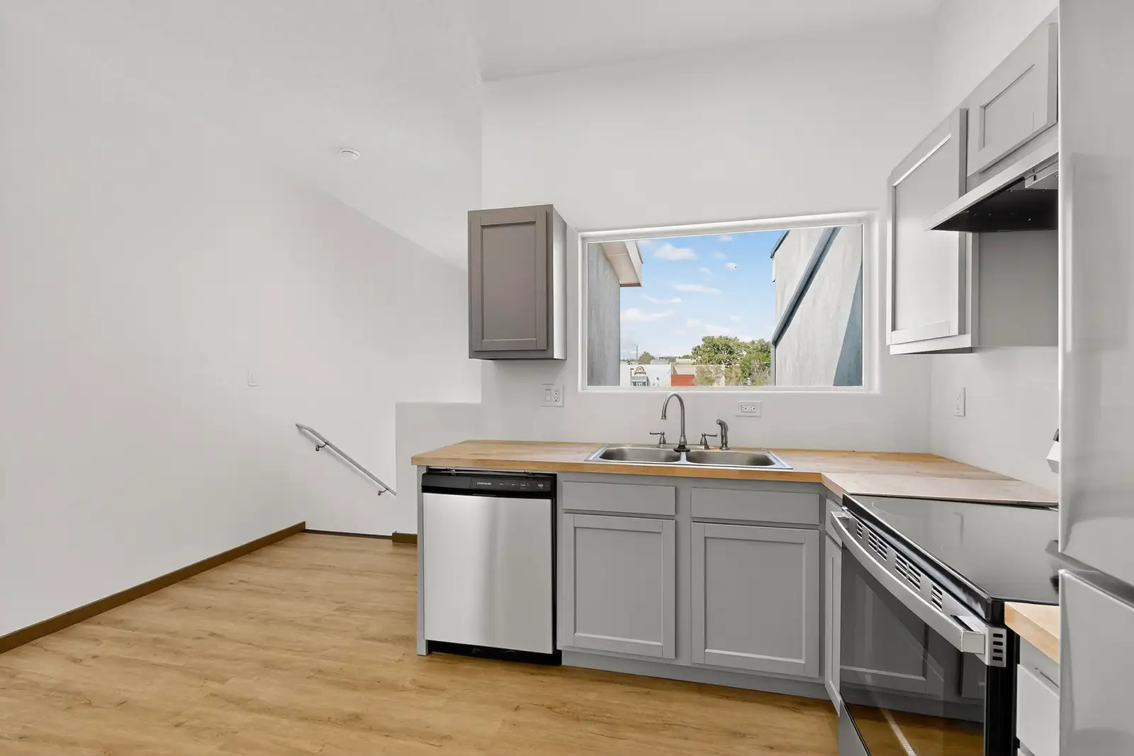 Incredible Newer Retail & Multifamily Investment image 51