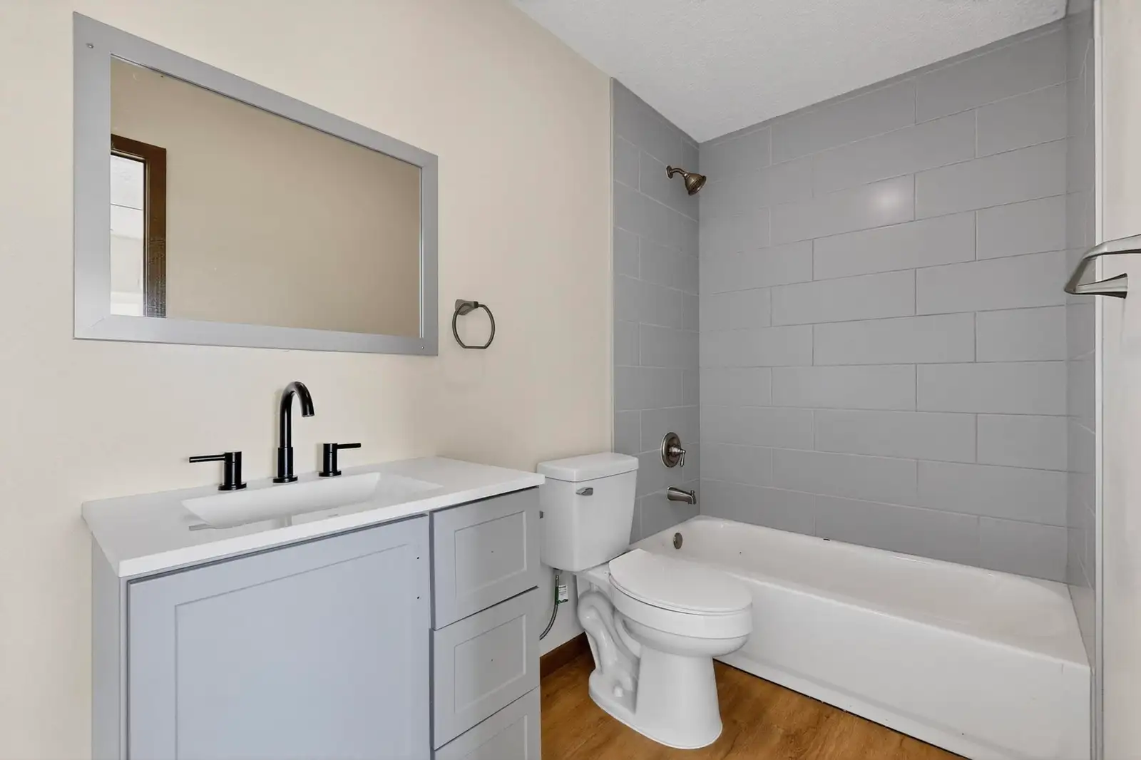 Incredible Newer Retail & Multifamily Investment image 57