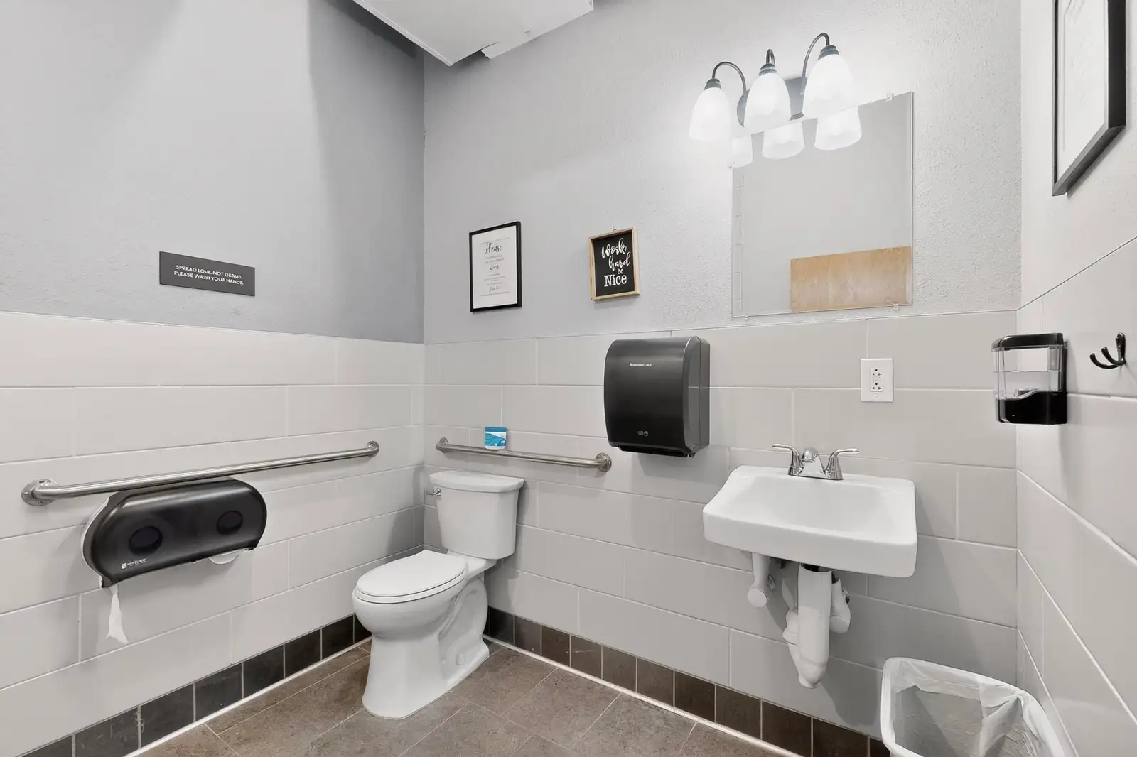 Incredible Newer Retail & Multifamily Investment image 41