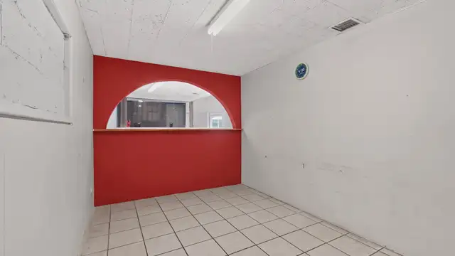 View image 12